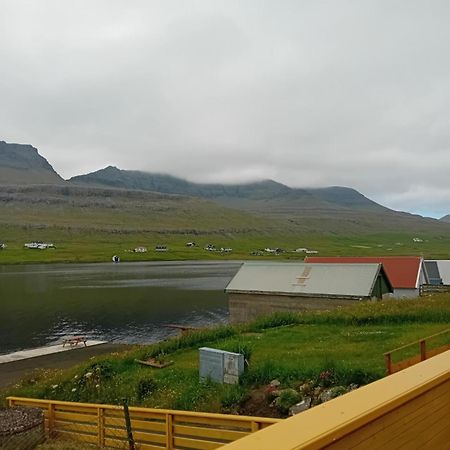 Det Lille Gule Hus Villa Trongisvágur Eksteriør bilde